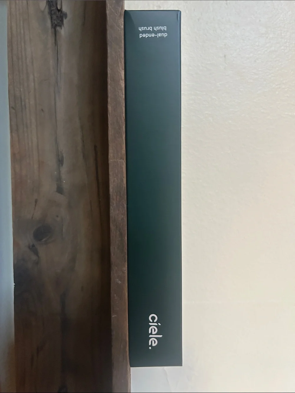 Ciele Dual-Ended Brush in Deep Forest Green